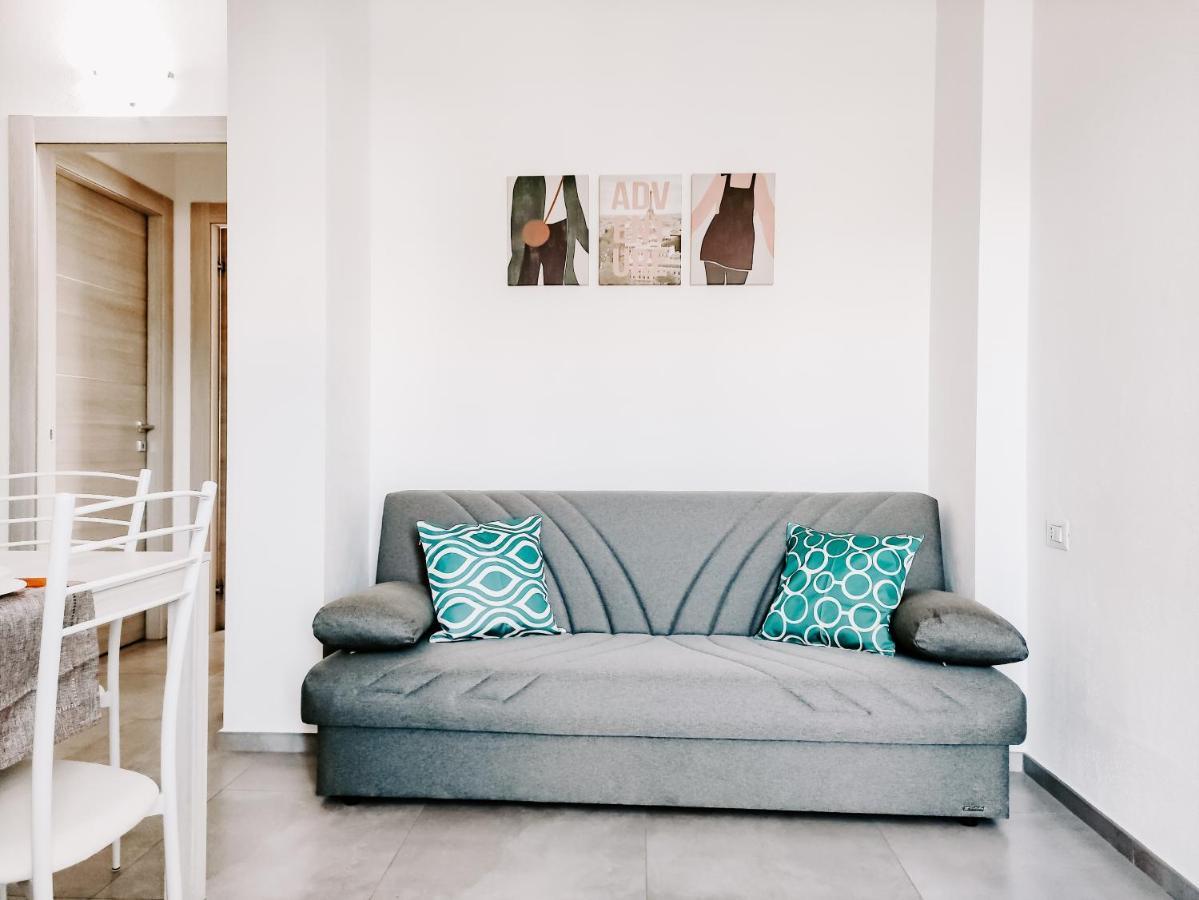 Diletta Apartment ตอร์โตลี ภายนอก รูปภาพ