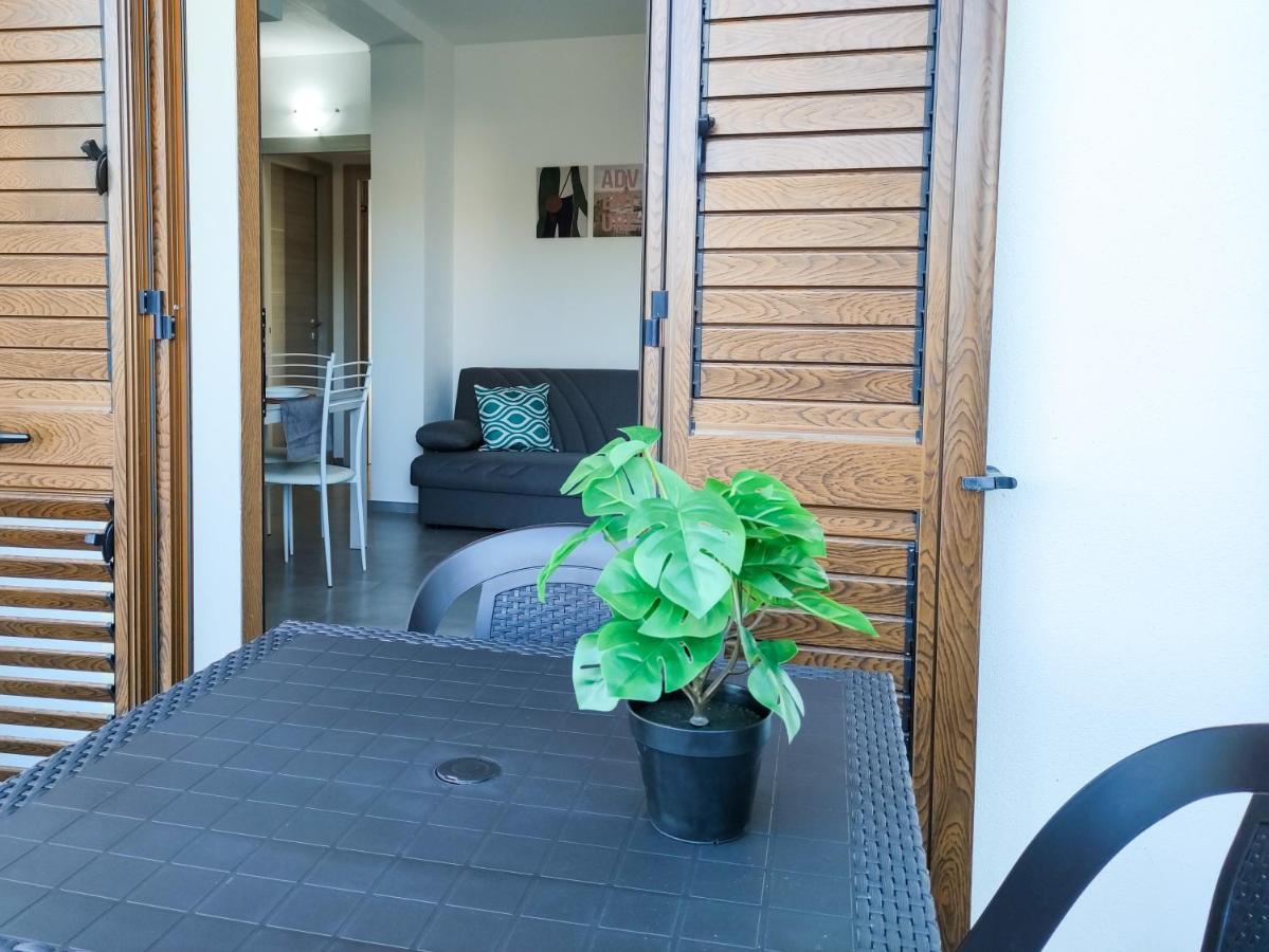 Diletta Apartment ตอร์โตลี ภายนอก รูปภาพ