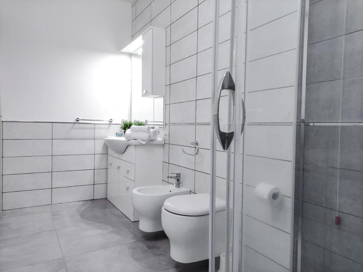 Diletta Apartment ตอร์โตลี ภายนอก รูปภาพ