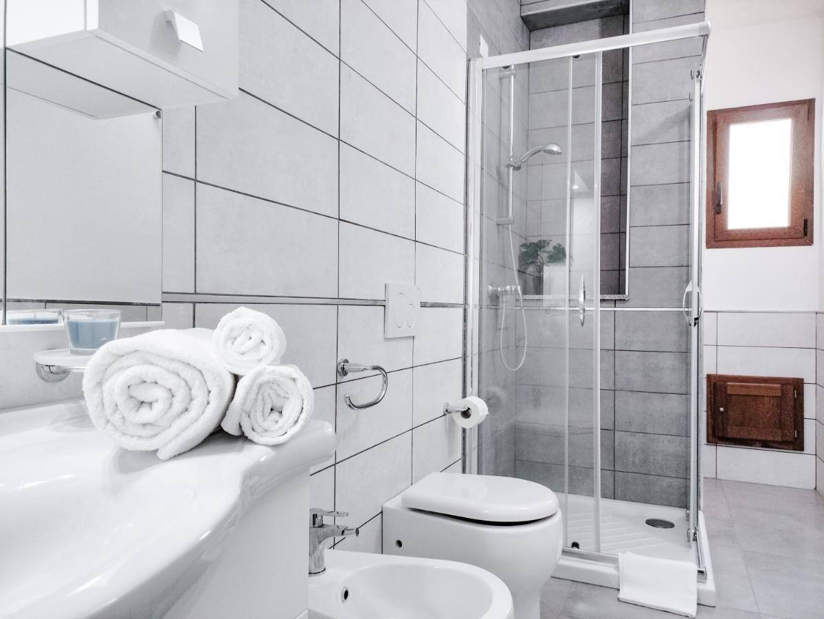 Diletta Apartment ตอร์โตลี ภายนอก รูปภาพ