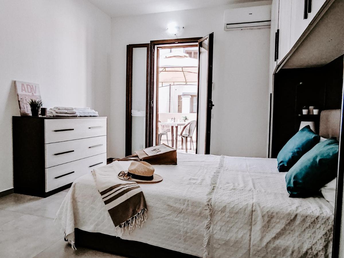 Diletta Apartment ตอร์โตลี ภายนอก รูปภาพ