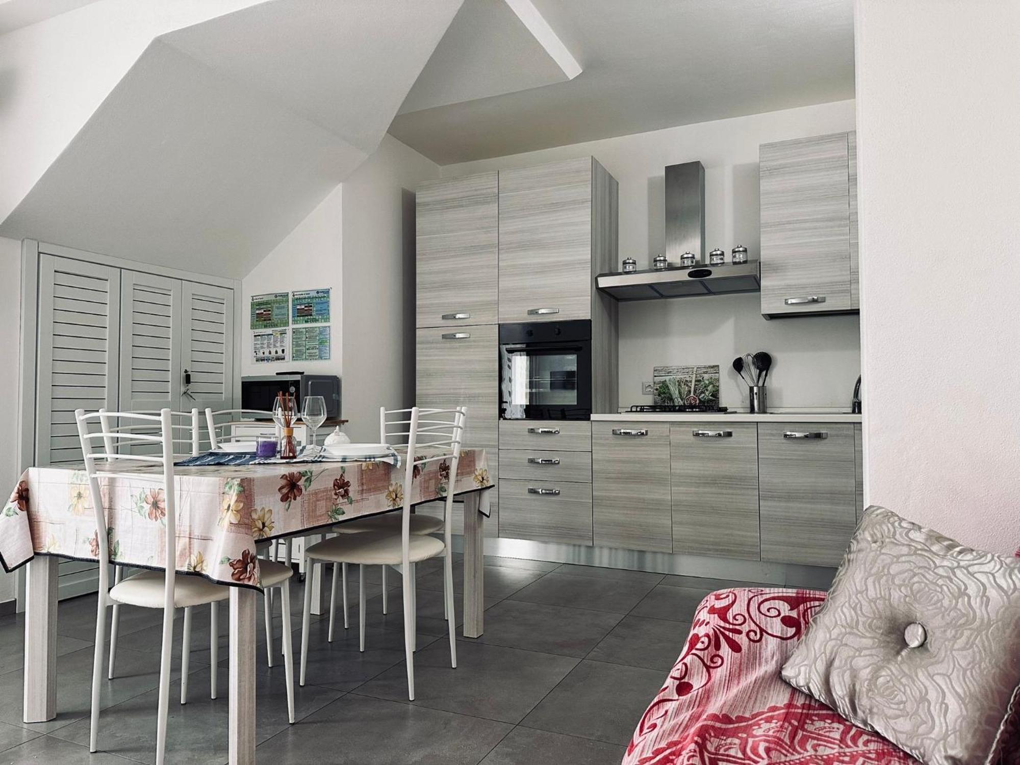 Diletta Apartment ตอร์โตลี ภายนอก รูปภาพ